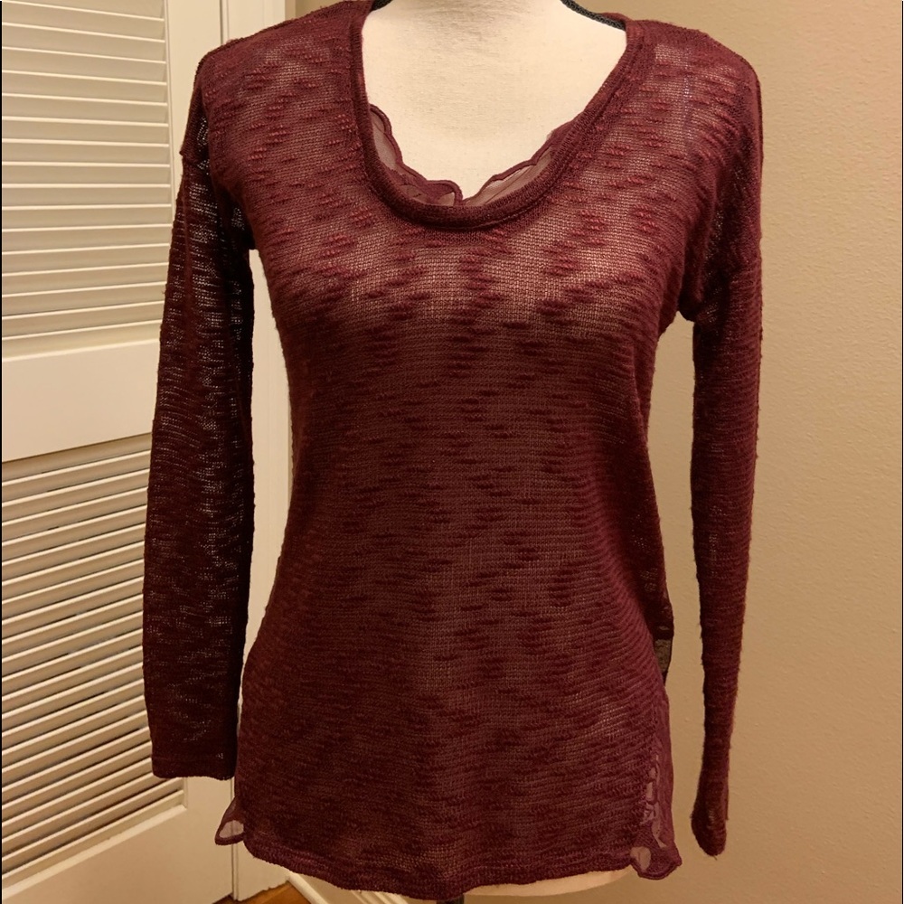 Jessica Simpson Sweater in Burgundy, long sleeves